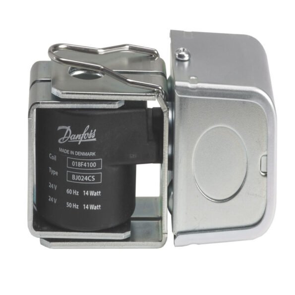 Danfoss BJ120CS solenoid coil 018F4110 with junction box, 110V AC, 50/60 Hz, IP30 enclosure, 0.2m connection.
